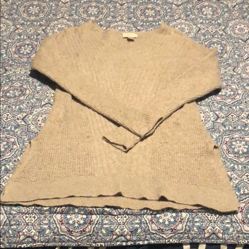 Sweater! - Picture 2 of 4